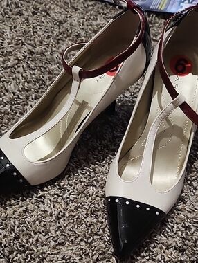 Tahari Two-Tone T-Strap Pumps in Cream and Black